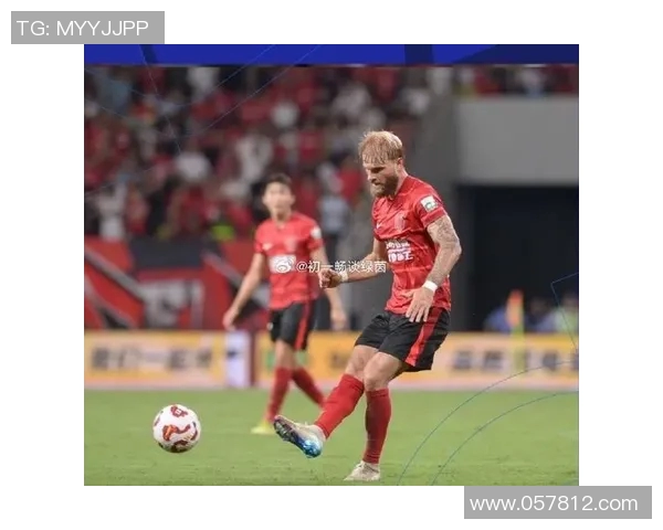 里昂新星双响助球队连胜逼近法甲前四展现强大实力